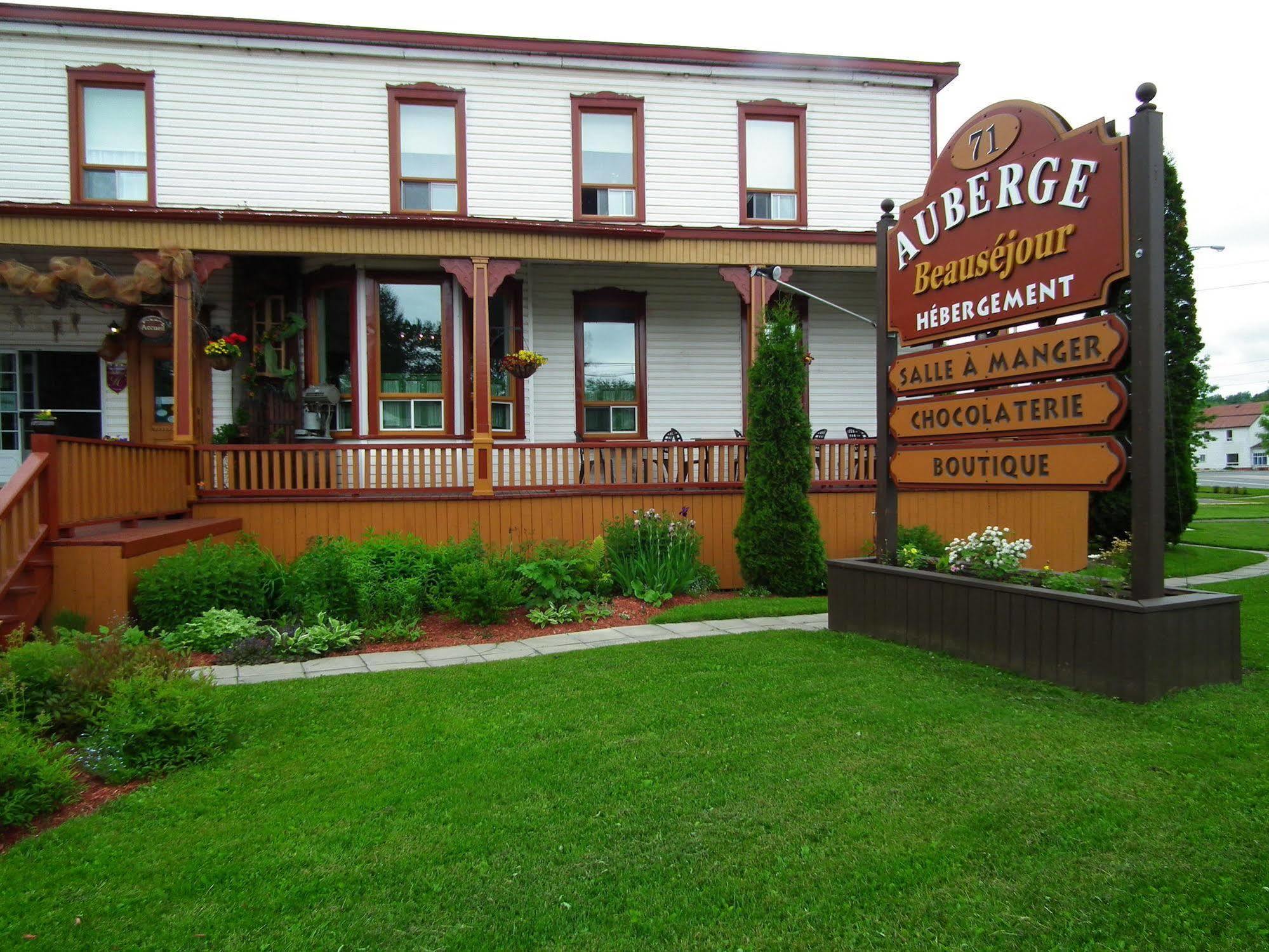 Auberge Beausejour Amqui Exterior foto